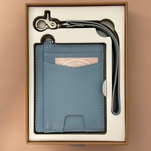 Andar | The Denner | Car Mom Blue